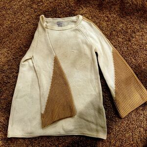 Chicos Off White Sweater with Metallic Beige/Gold Bell Sleeves Size 1 (Medium)